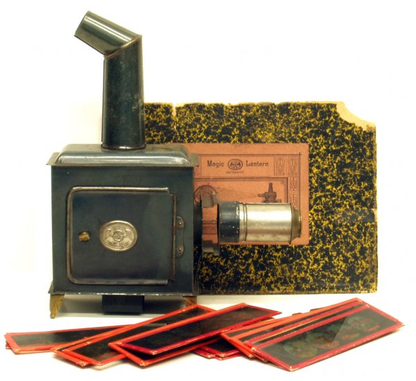 PLANK MAGIC LANTERN: PLANK MAGIC LANTERN - Tin; original box in pieces; (30+) slides; L-9", G