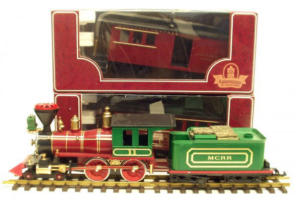 KALAMAZOO PLASTIC TRAIN: KALAMAZOO PLASTIC TRAIN SET - Electric; some original boxes; includes (4) cars, track, and electronics; engine L-15", EX-NM