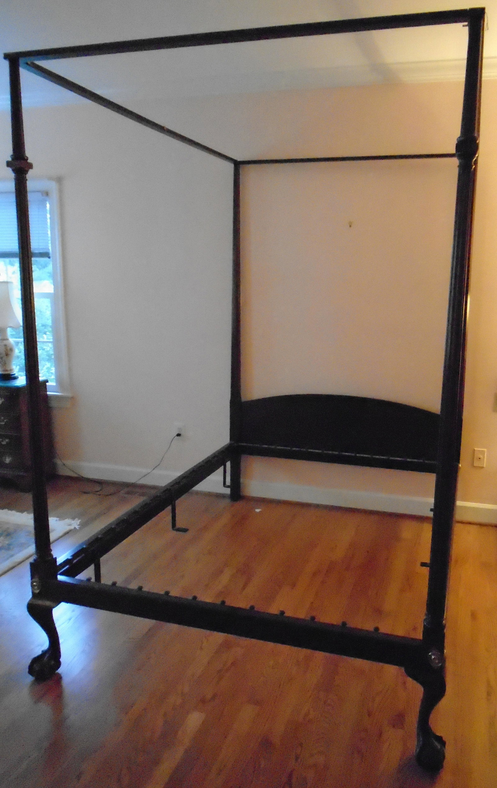 KITTINGER WILLIAMSBURG CANOPY  BED (1 of 9)