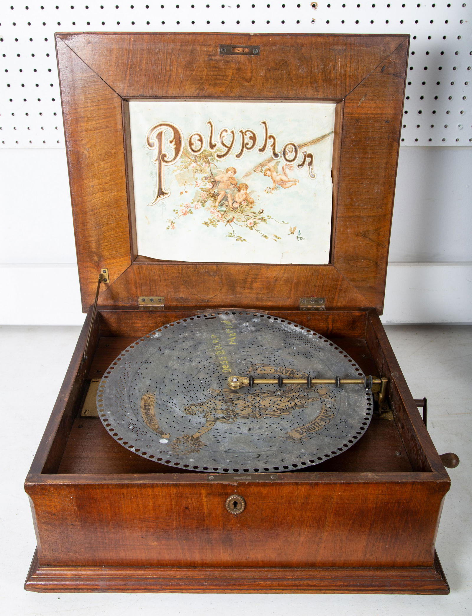 POLYPHON MUSIC BOX (1 of 5)