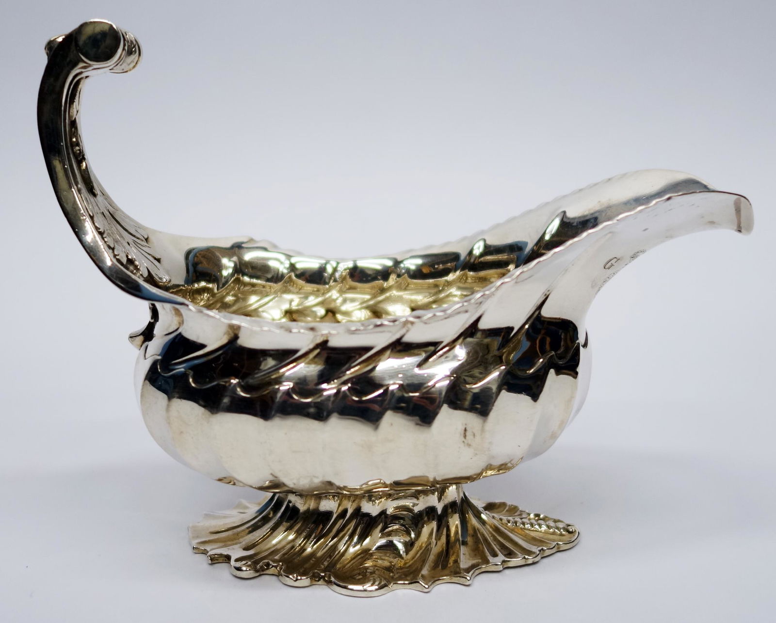 ENGLISH STERLING GRAVY BOAT (1 of 9)