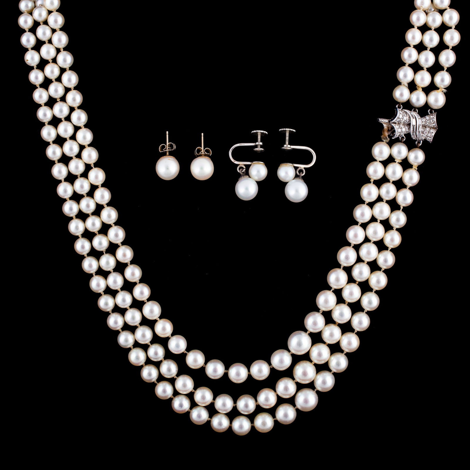 PEARL NECKLACE & EARRINGS (1 of 5)