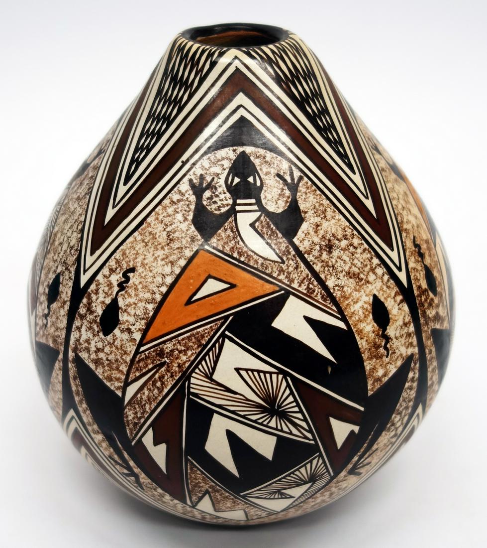 HOPI SOUTHWEST POT (1 of 2)