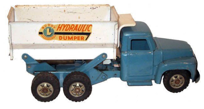 BUDDY-L HYDRAULIC DUMPER: Painted pressed steel; normal wear, L-20 1/2", G-VG