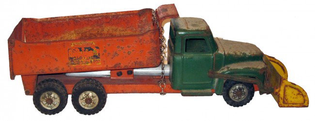 BUDDY-L LOADING SCOOP & DUMP: Hydraulic, painted pressed steel; scratches, decal loss, rust and wear; L-26", P