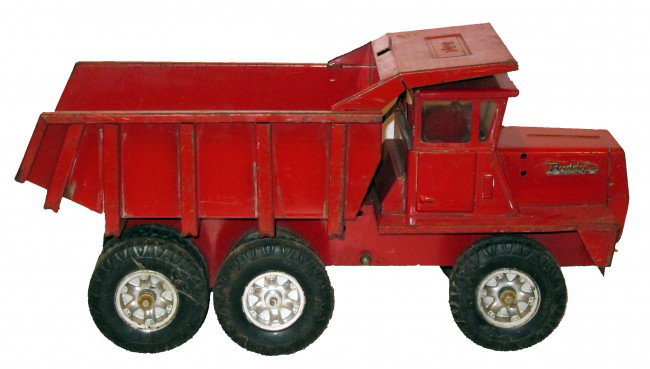BUDDY-L DUMP TRUCK: Painted pressed steel; possibly missing bumper; normal wear; L-21", G