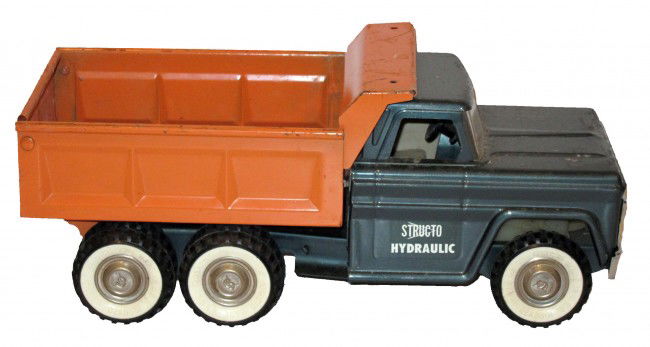 STRUCTO HYDRAULIC DUMP TRUCK: Painted pressed steel; very minor scratches; L-14", G-VG