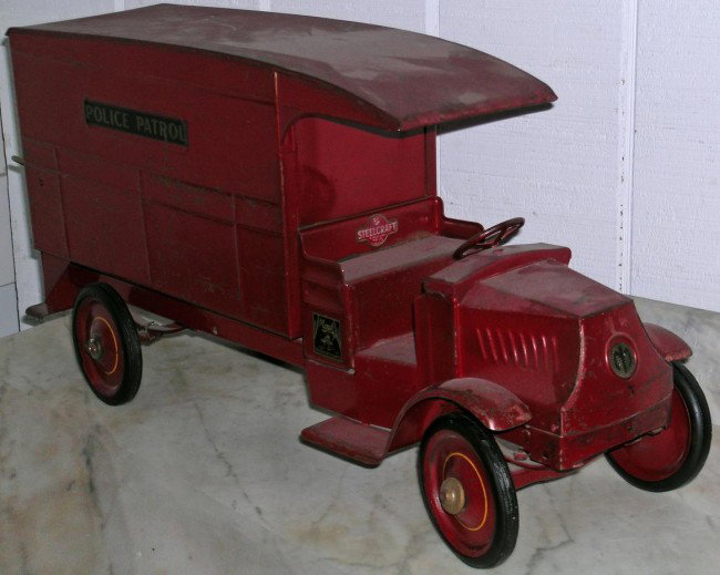 STEELCRAFT MACK JR. POLICE PATROL: Painted pressed steel; Circa 1927; original condition; some scratches on entire truck; L-25", G-VG