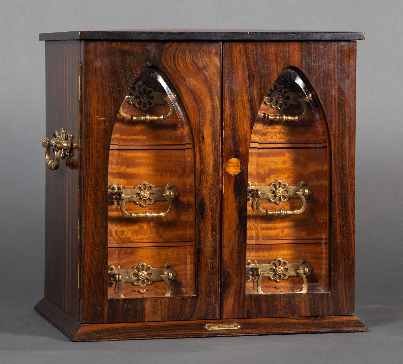 Exceptional Drew & Sons of London Gentleman's Humidor Cabinet (1 of 15)