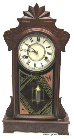 NEW HAVEN MANTLE CLOCK: 8 day, walnut case;