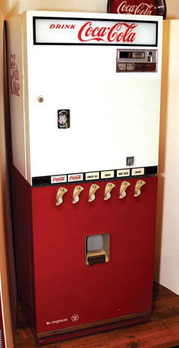 1960's Coca-Cola Westinghouse WB 66M: 1960's Westinghouse WB 66M original condition and very nice. Unusual machine used for both bottles and cans
