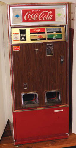 1966 coke machine