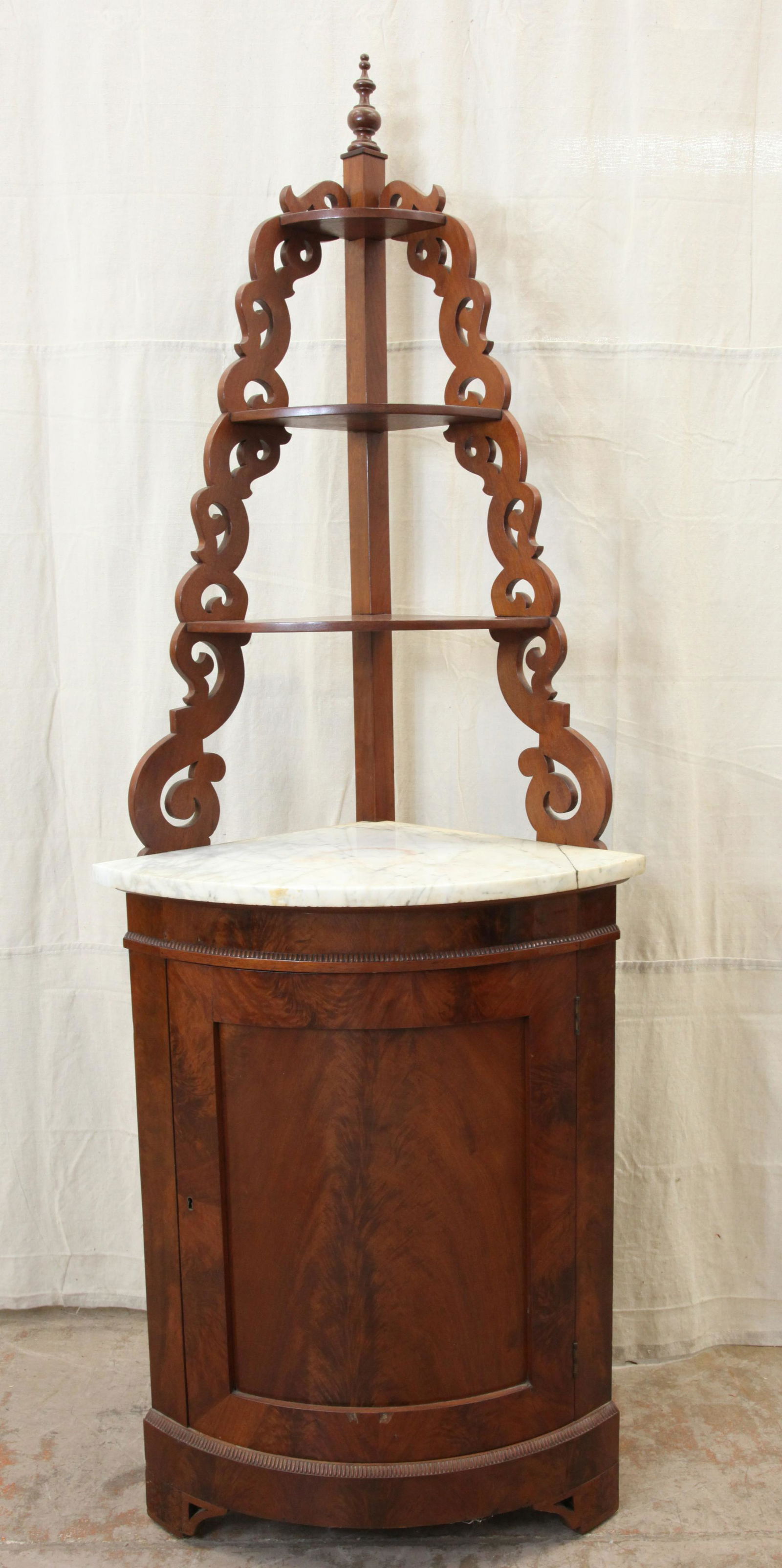 VICTORIAN CORNER CURIO (1 of 3)