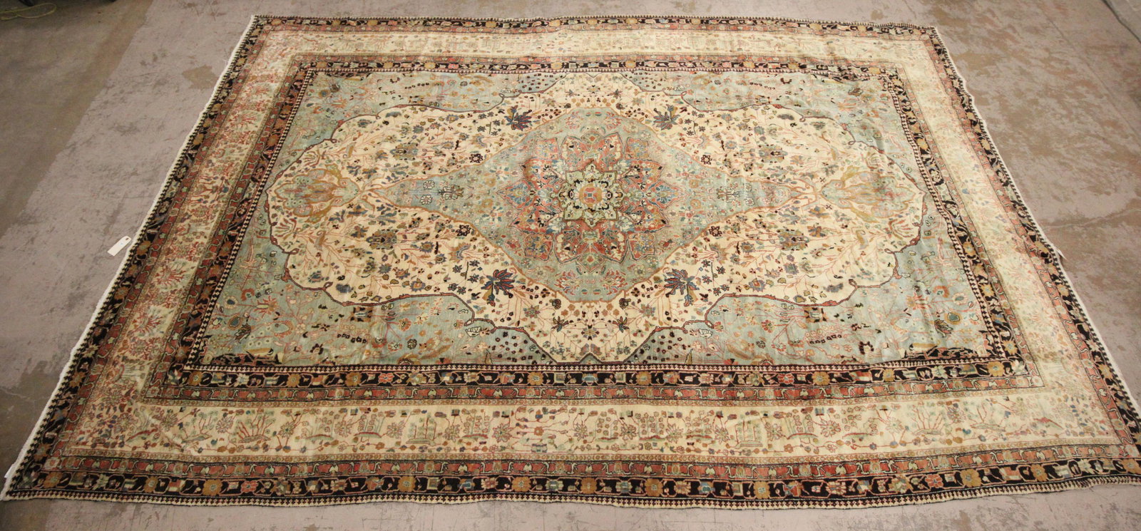 TURKISH ROOMSIZE CARPET (1 of 11)