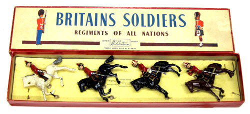 BRITAINS BOXED FIGURES: General Staff Officers (4) pieces; Field marshall General; oirginal box; original tie-downs; some flakes; box wear and tear; G-VG