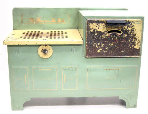EMPIRE CHILD'S STOVE: U.S.A. electric, painted metal; paint loss; rust on underside; H-11", L-15", P-F