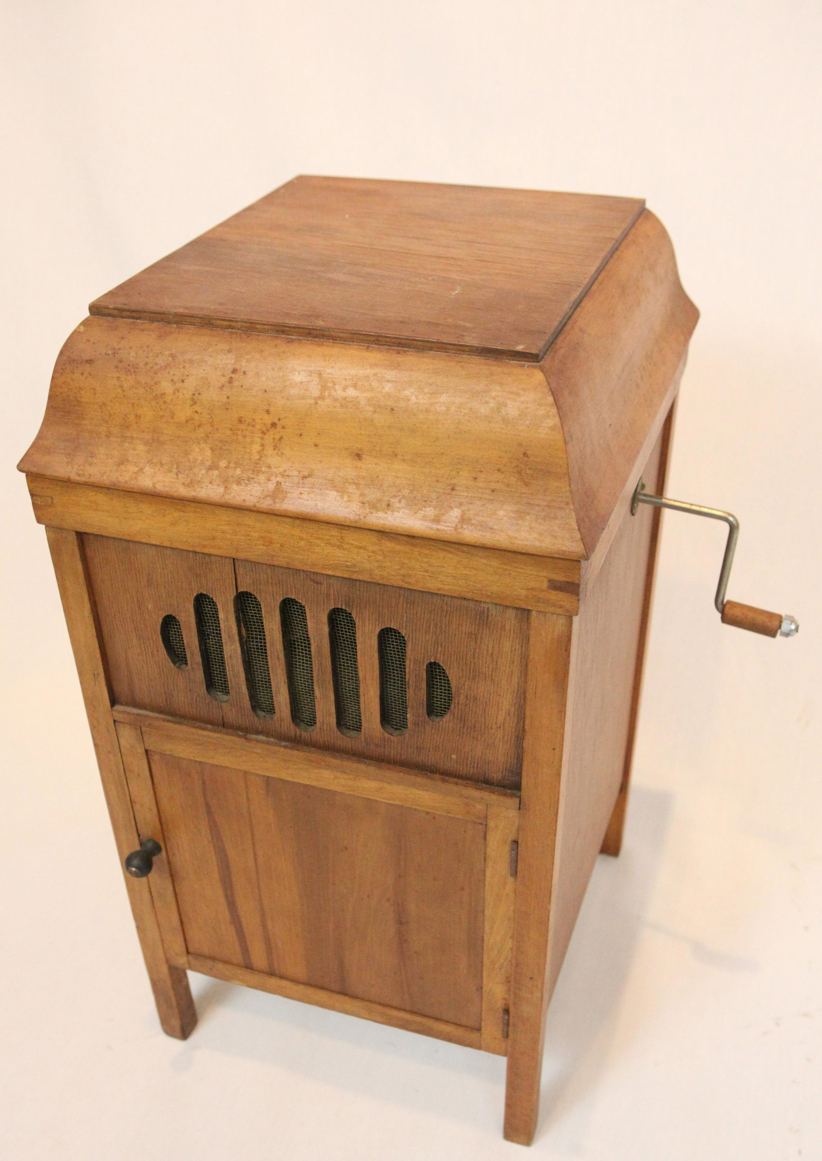 CHILD'S VINTAGE PHONOGRAPH: Wood case, wind-up mechanism, runs, missing head and arm parts; case stripped, normal wear, H-24', F-G