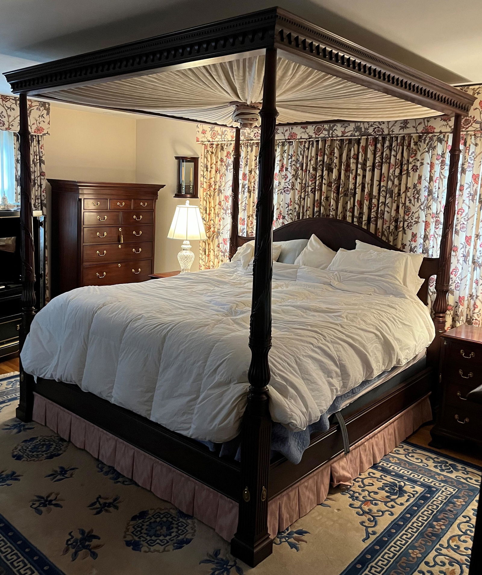 Henkel Harris Bed