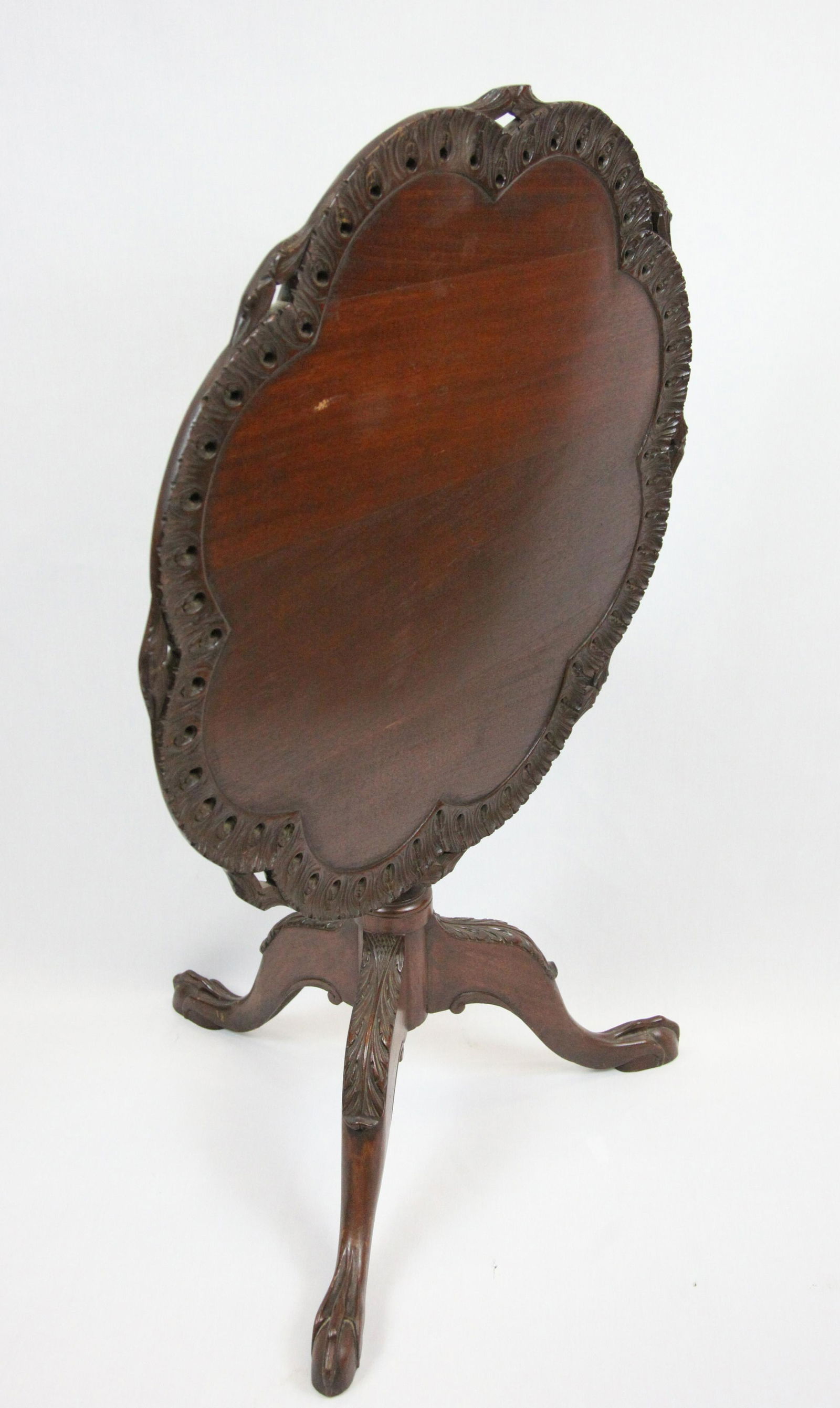 TILT TOP TABLE (1 of 4)