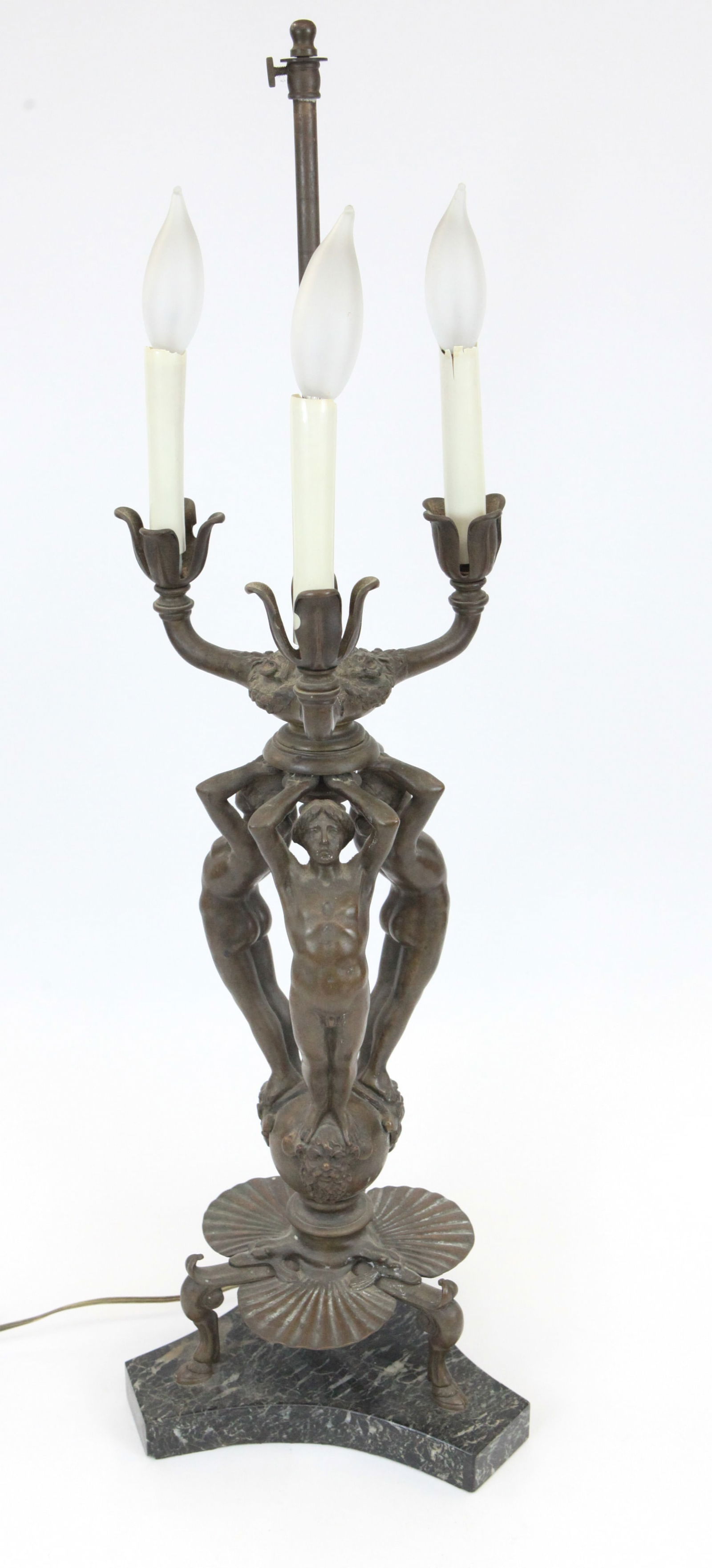 CLASSICAL BRONZE LAMP (1 of 6)