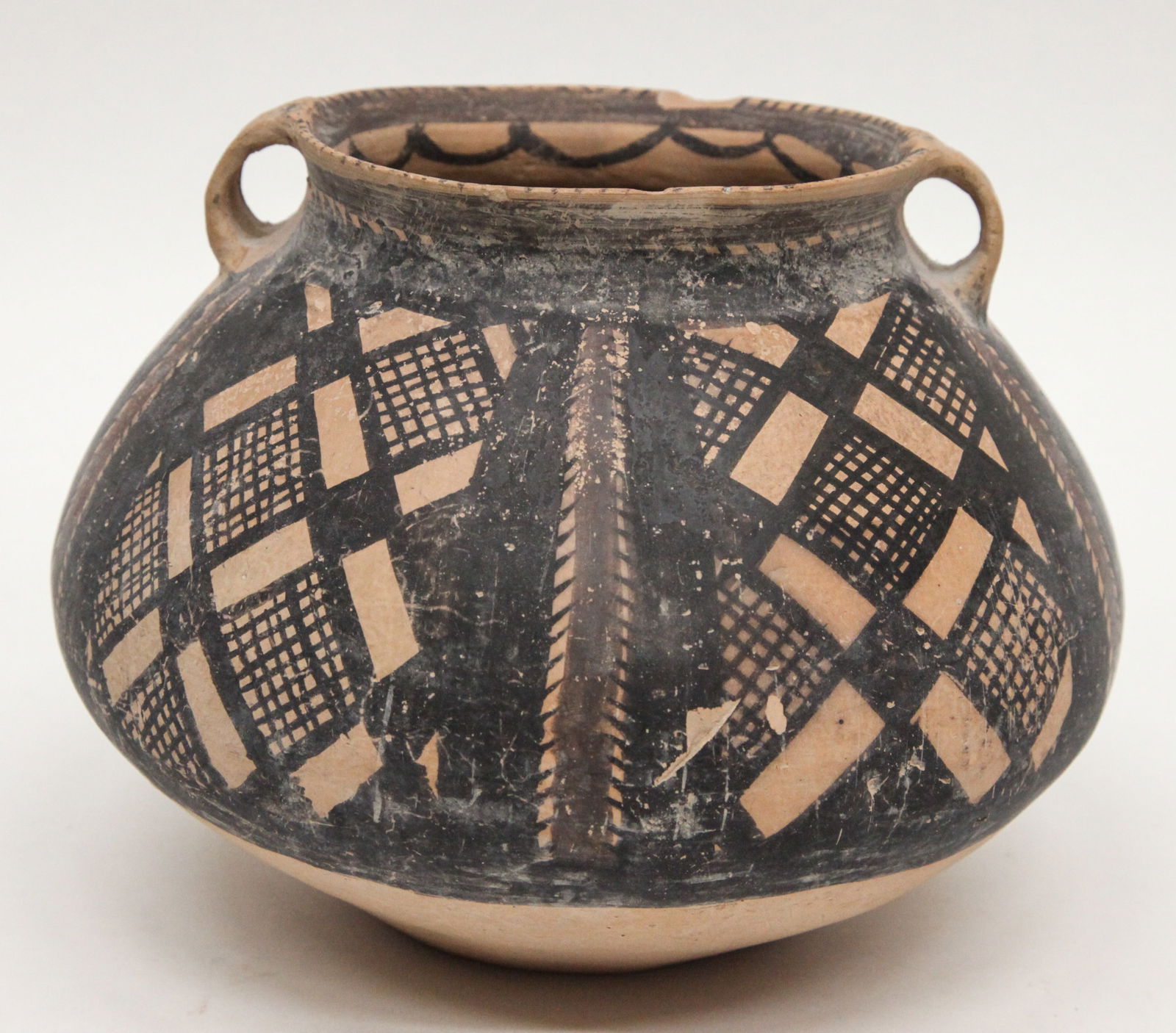 CHINESE NEOLITHIC JAR (1 of 3)