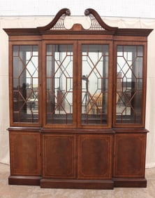 HICKORY WHITE BREAKFRONT