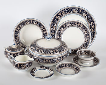 (60+) WEDGWOOD FLORENTINE TABLEWARE