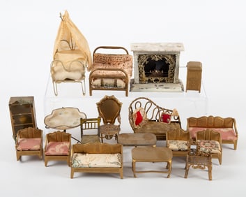 DOLLHOUSE FURNITURE (18) PCS.