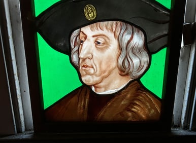 PAIR PORTRAIT WINDOWS (2)