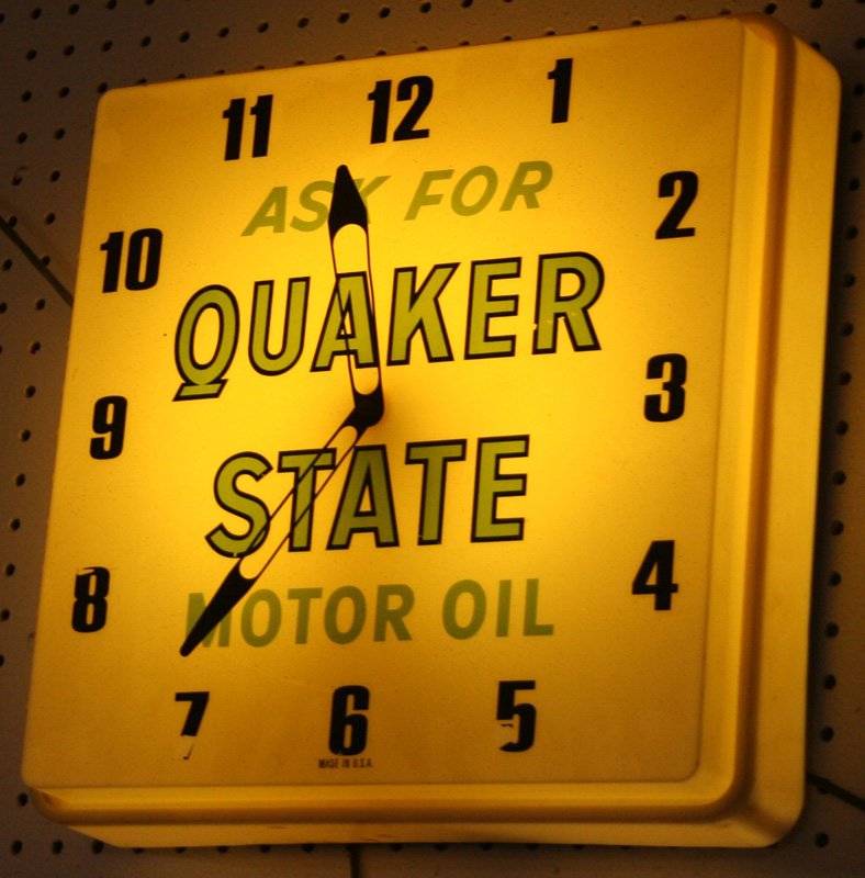 13 QUAKER STATE LIGHTED CLOCK
