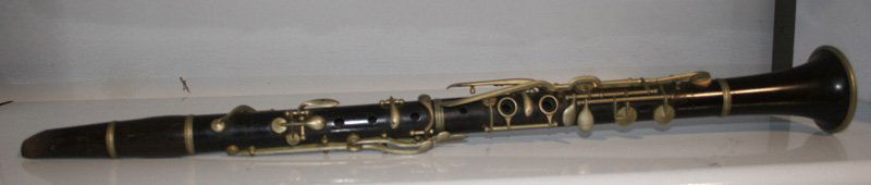 CLARINET: Wooden, Carl Fischer - New York. L-26 1/2"