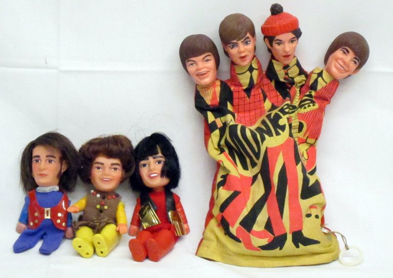 MONKEES BAND COLLECTIBLES (4): (1) Mattel talking hand puppet: not working; (3) mini Remco dolls, (1) in original box; H-5"-9 1/2", G-VG