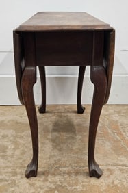 QUEEN ANNE DROP LEAF TABLE