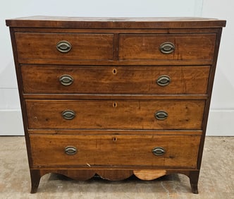 HEPPLEWHITE CHEST OF DRAWERS