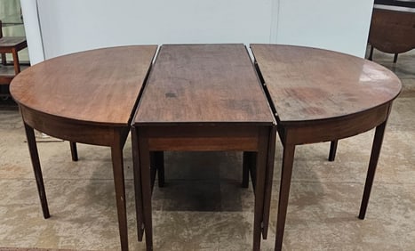 HEPPLEWHITE BANQUET TABLE (THREE PIECE)