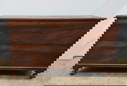 ANTIQUE BLANKET CHEST