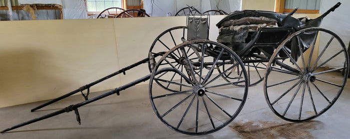 HORSE DRAWN BUGGY OF DR. P. HUNTER