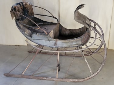 HORSE DRAWN SLEIGH