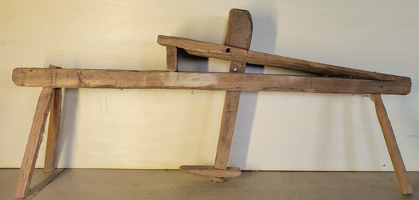 PRIMITIVE CARPENTER'S SHAVING BENCH