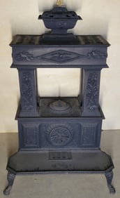 FULLER, WARREN & MORRISON CAST IRON COLUMN STOVE
