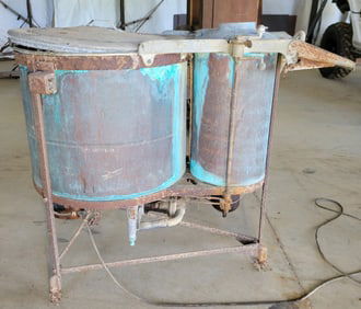 "EASY" ANTIQUE WASHING MACHINE