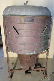 LAUN-DRY-ETTE VINTAGE WASHER
