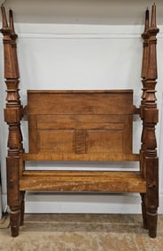 TIGER MAPLE BED