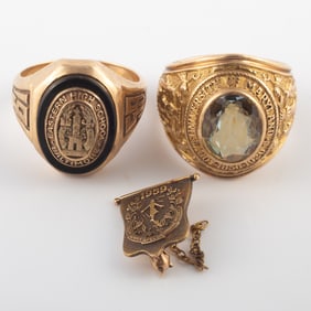 (3) PCS. 10K GOLD SCHOOL RINGS & PIN