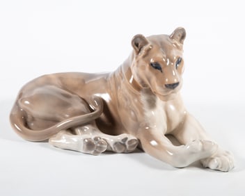 ROYAL COPENHAGEN LIONESS