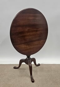 QUEEN ANNE STYLE TILT TABLE