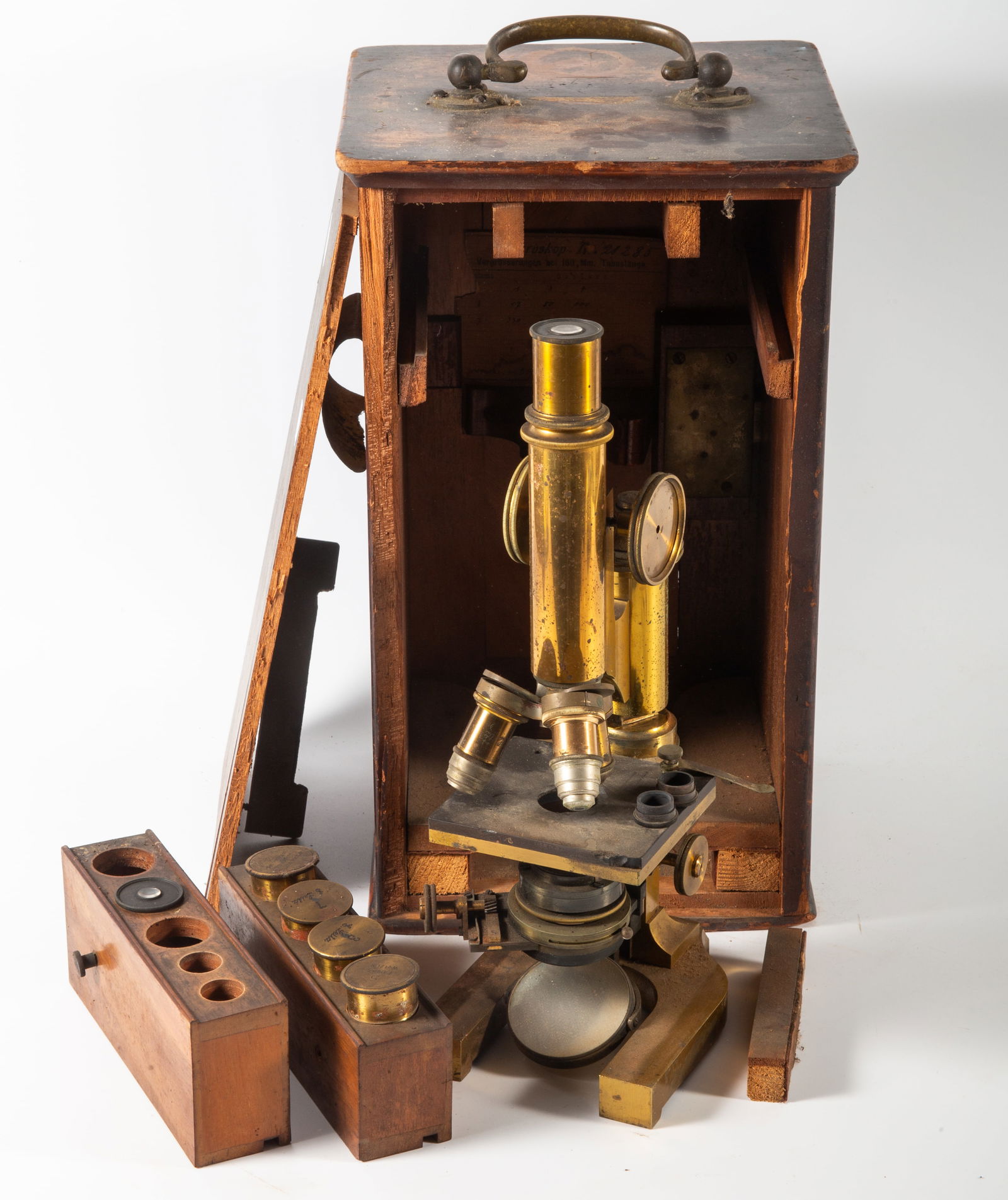 LEITZ BRASS MICROSCOPE (1 of 4)