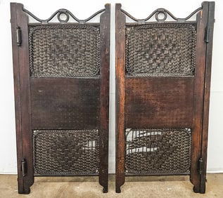 SWINGING SALOON DOORS