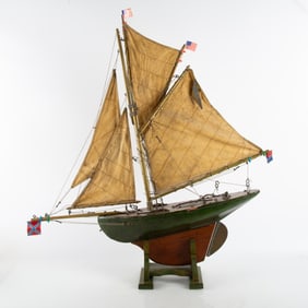 ANTIQUE SAILBOAT MODEL