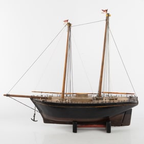 ANTIQUE BOAT MODEL
